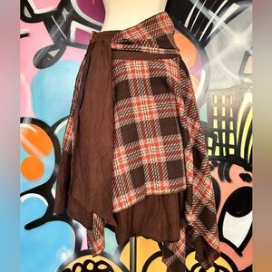 Artisan Brown Plaid asymmetric layered hem skirt. Size 2-4